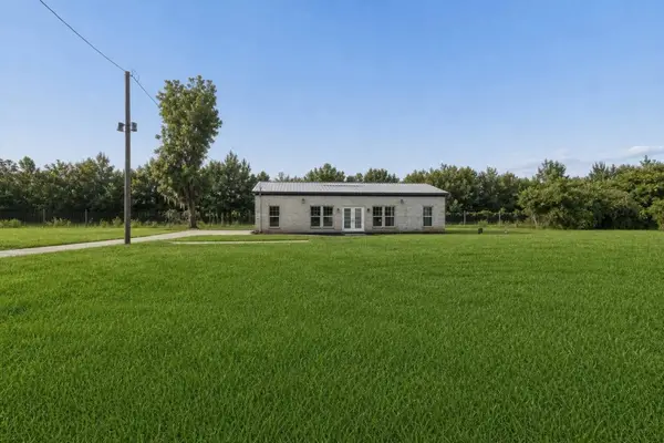 638 Kelly Lane, Holiday Lakes, TX 77515