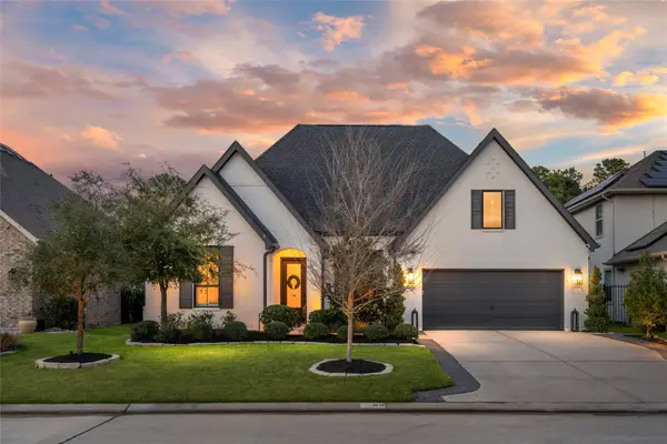 60 Venetia Grove Drive, Tomball, TX 77375