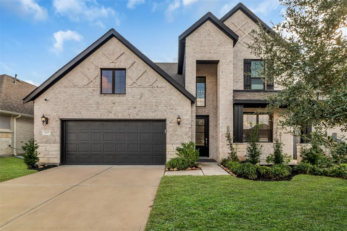 2627 Settler Hill Drive, Fresno, TX 77545 - Image #1