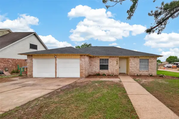 7627 Green Lawn Drive, Houston, TX 77088