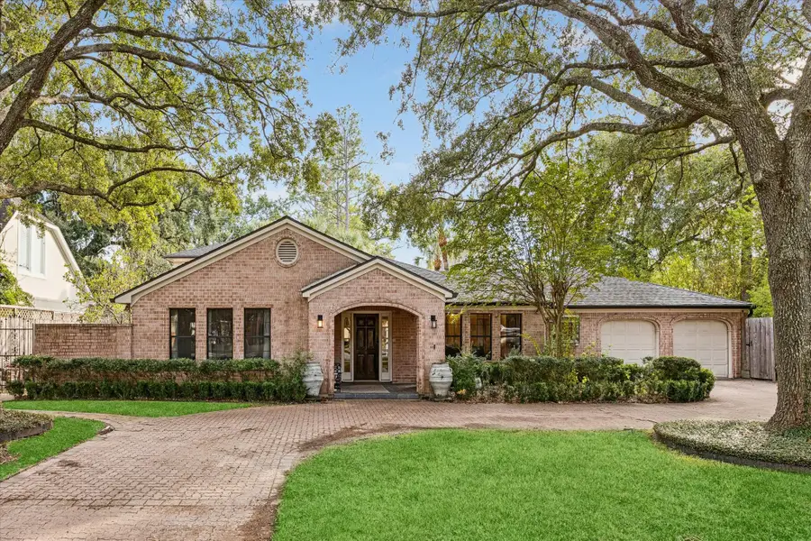 11717 Joan Of Arc Drive, Houston, TX 77024 - Image #2