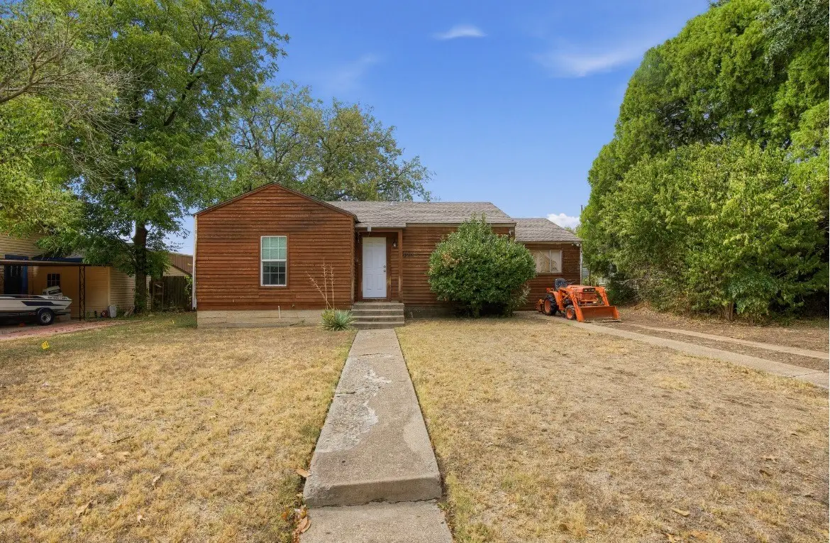 4924 Fairfax Street, Fort Worth, TX 76116 - #1