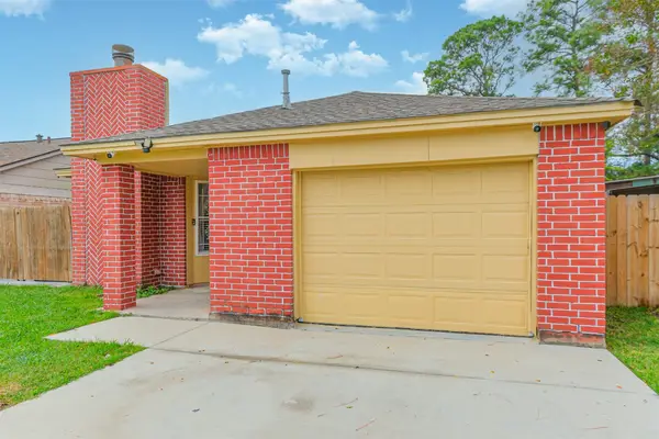 8611 Flower Path Street, Houston, TX 77044
