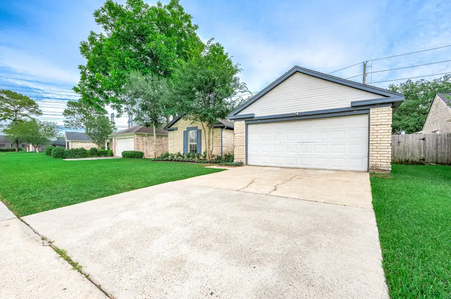 3411 E Heatherock Circle, Sugar Land, TX 77479 - #3