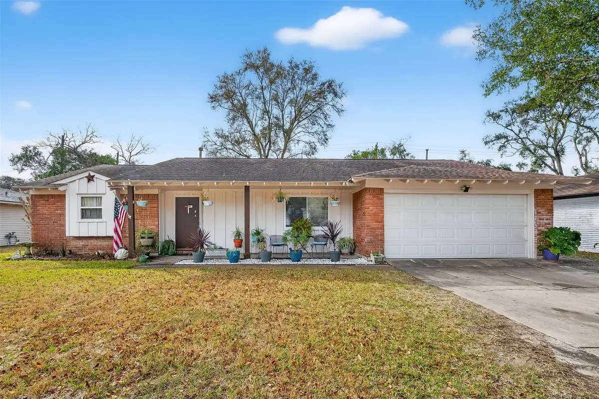5611 W Airport Boulevard, Houston, TX 77035 - #1