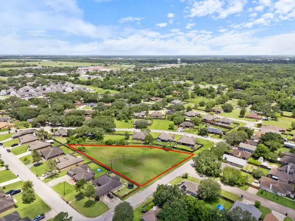 4520 Rattan Avenue, Bay City, TX 77414