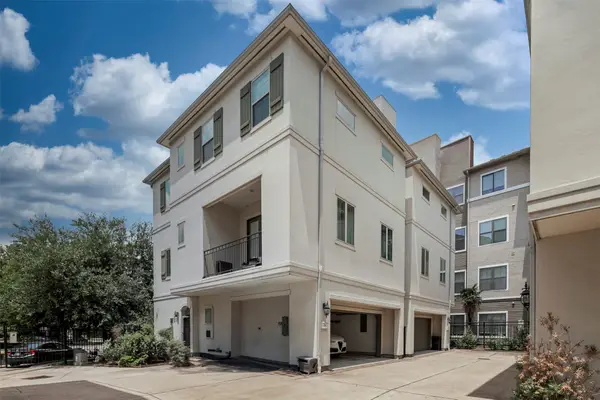 22 Hermann Park Court, Houston, TX 77021