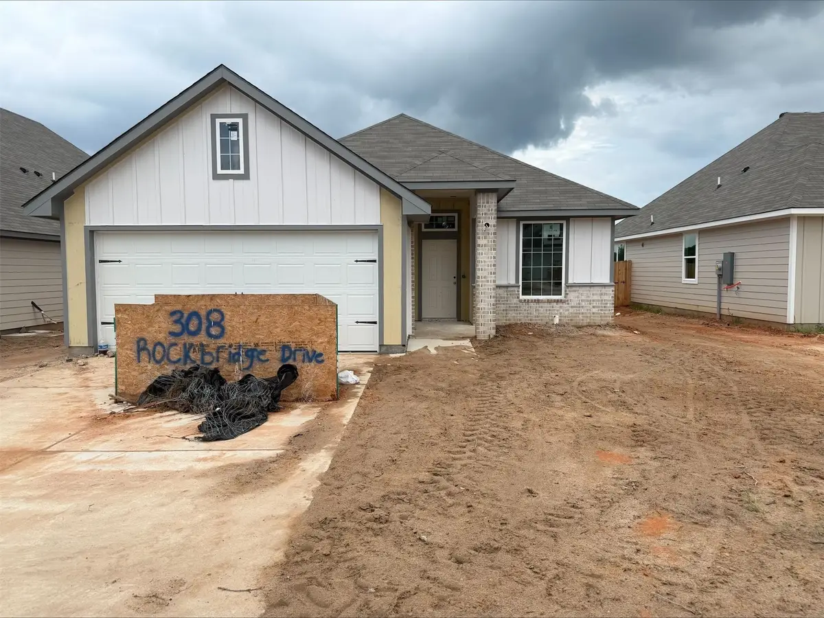 308 Rockbridge Drive, Huntsville, TX 77340 - #1