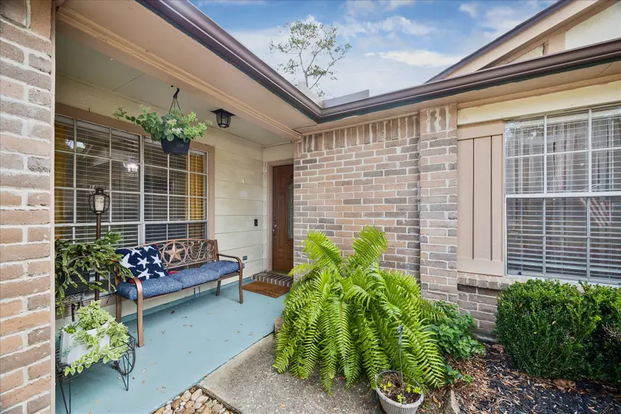 24919 Bovington Drive, Spring, TX 77389 - Image #2