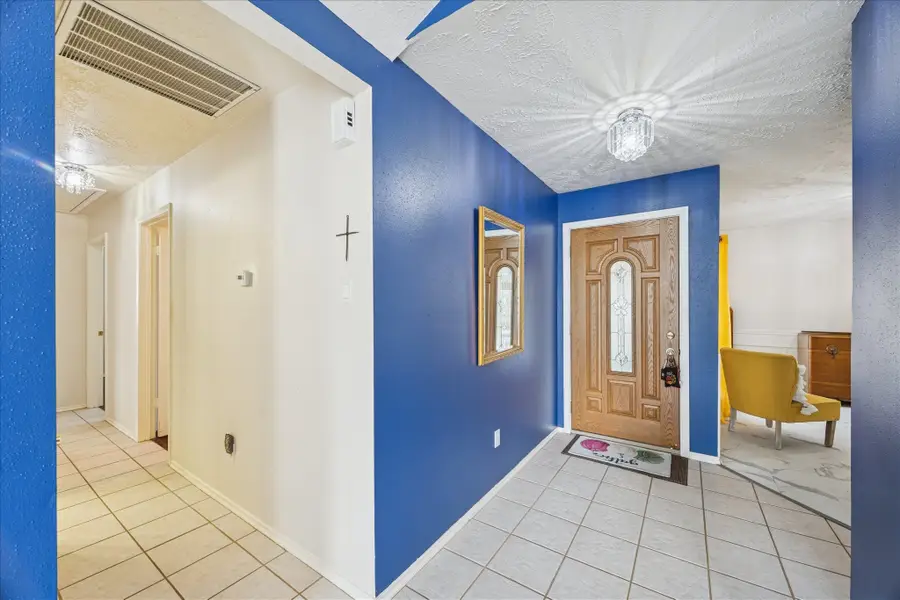 24919 Bovington Drive, Spring, TX 77389 - Image #3