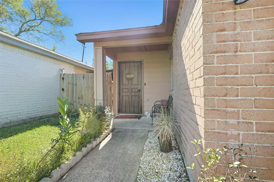 13142 Crystal Cove Drive, Houston, TX 77044 - Image #3