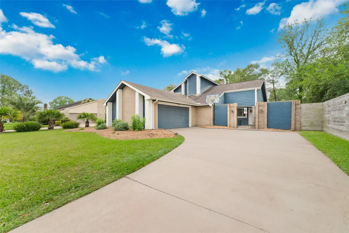 16374 Larkfield Drive, Houston, TX 77059 - #1