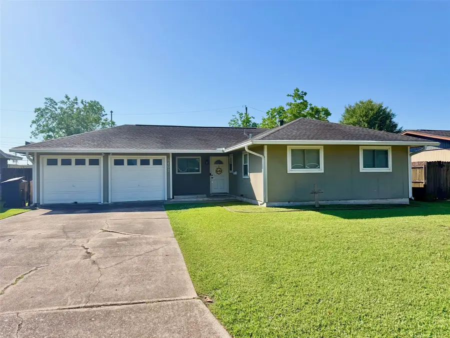 3407 Avenue N, Nederland, TX 77627 - #2