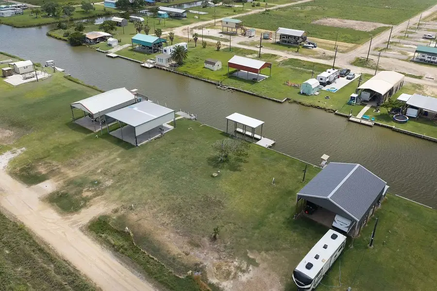 515 Hall Road, Sargent, TX 77414 - #2