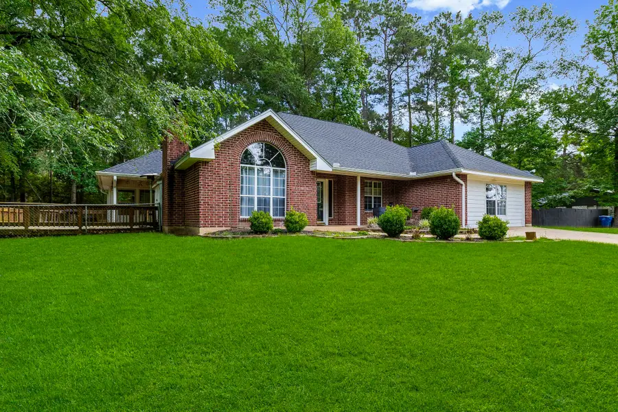 216 N Lake Drive, Livingston, TX 77351 - #3