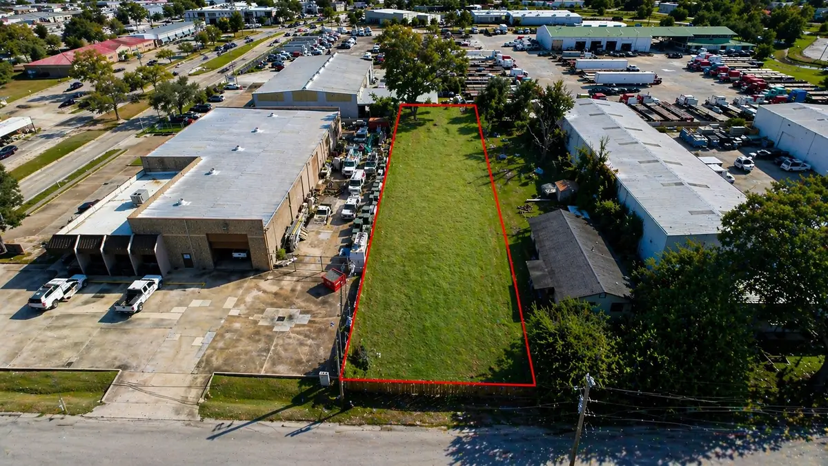 5717 Centralcrest St, Houston, TX 77092 - #1