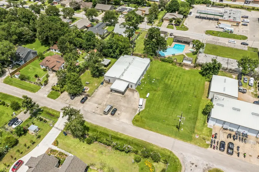16737 Sprawling Oaks Drive, Conroe, TX 77385 - #2