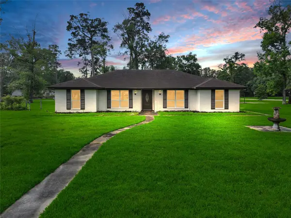 13595 Leaning Oaks Drive, Beaumont, TX 77713