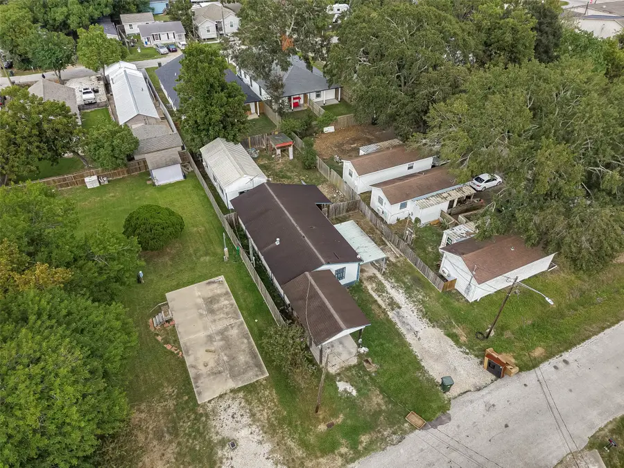 4447 5th Street, Bacliff, TX 77518 - #2