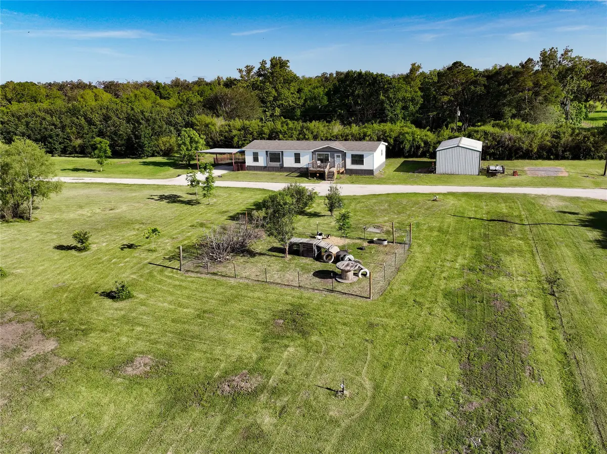 5061 County Road 353, Brazoria, TX 77422 - #1