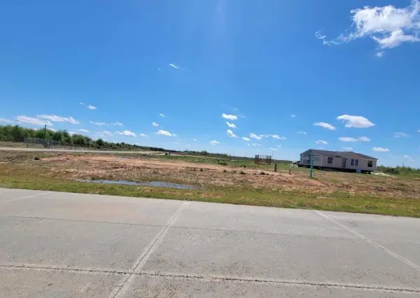 8121 Road 5837, Cleveland, TX 77327
