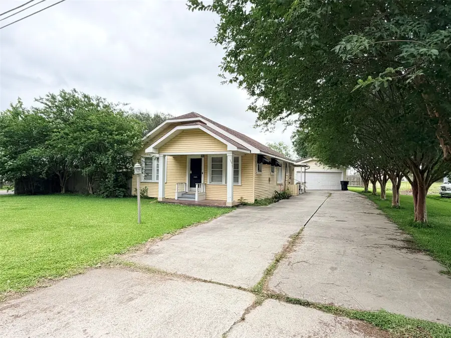 1521 Detroit Avenue, Nederland, TX 77627 - #2