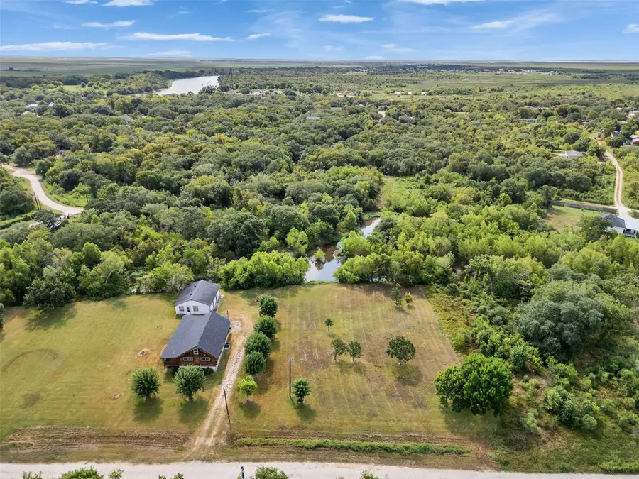 4703 Lake Drive, Brazoria, TX 77422 - #2