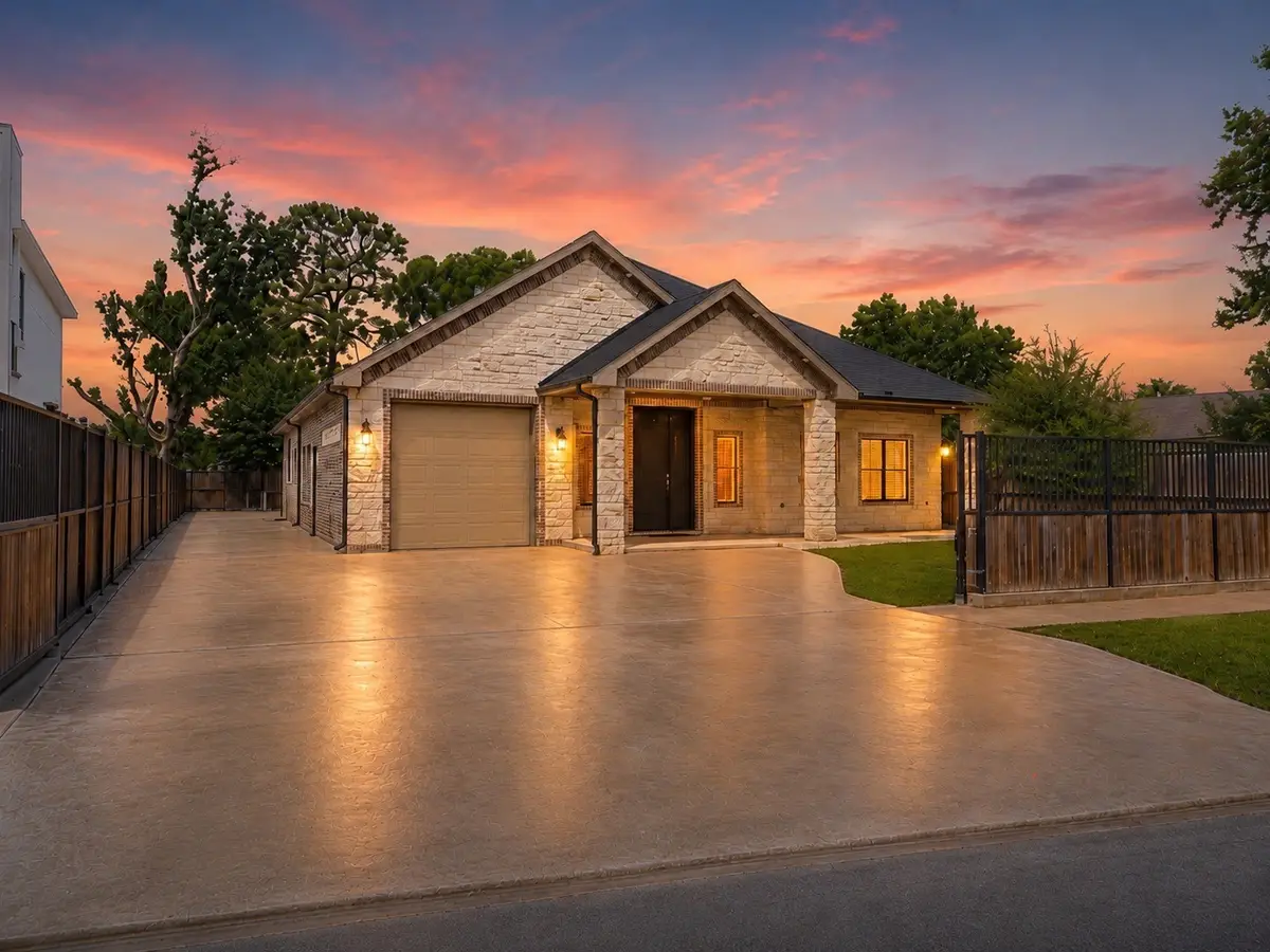 7105 Weyburn Street, Houston, TX 77028 - #1