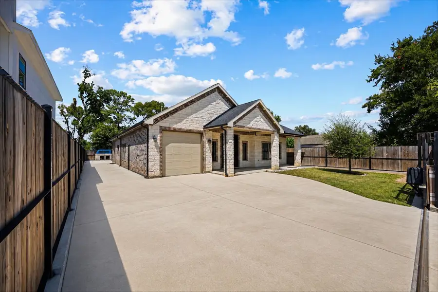 7105 Weyburn Street, Houston, TX 77028 - #3
