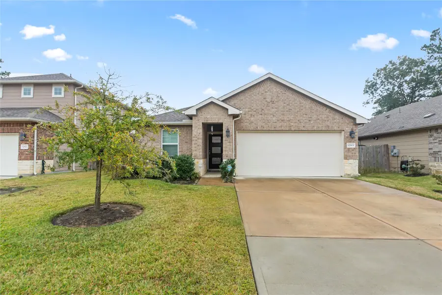 12903 N Winding Pines Drive, Tomball, TX 77375 - Image #2