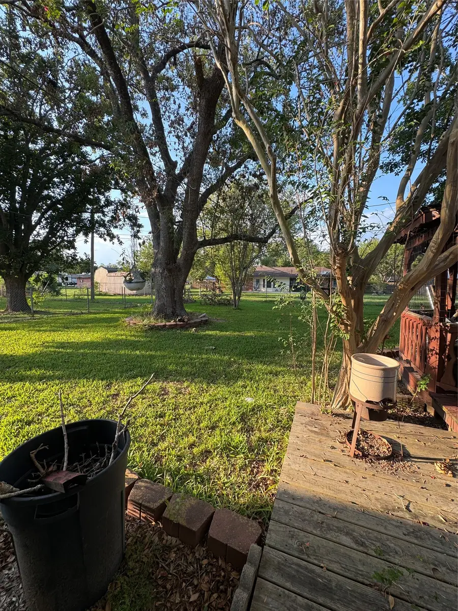 212 E Elizabeth Avenue, Palacios, TX 77465 - #3