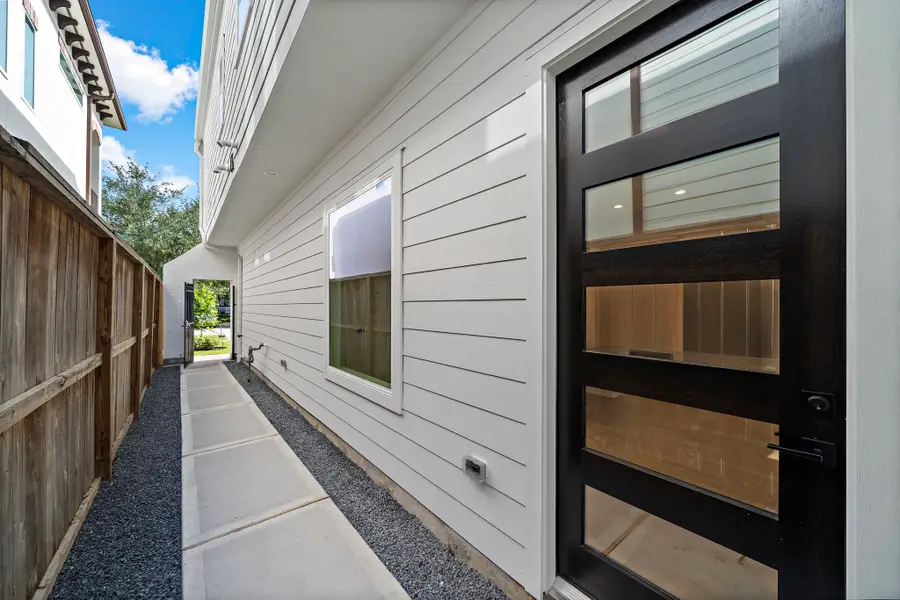 6009 Tyne Street #B, Houston, TX 77007 - Image #2