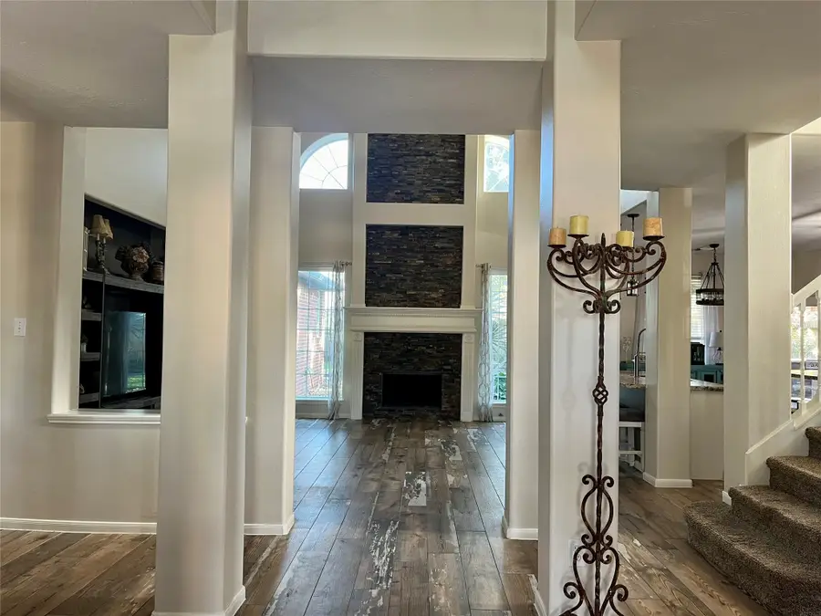 1201 Cambridge Court, Seabrook, TX 77586 - Image #2