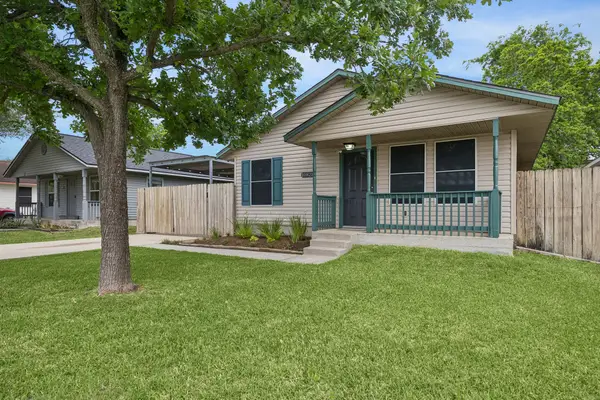 10821 Deaf Smith Street, La Porte, TX 77571