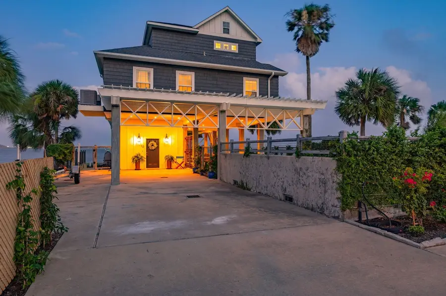12 Tiki Circle, Tiki Island, TX 77554 - #3