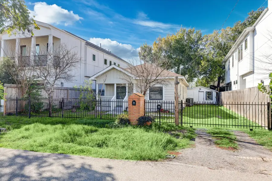 1507 Laird Street, Houston, TX 77008 - Image #2