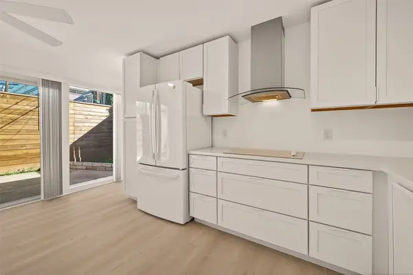 5115 Del Monte Drive #4/D, Houston, TX 77056