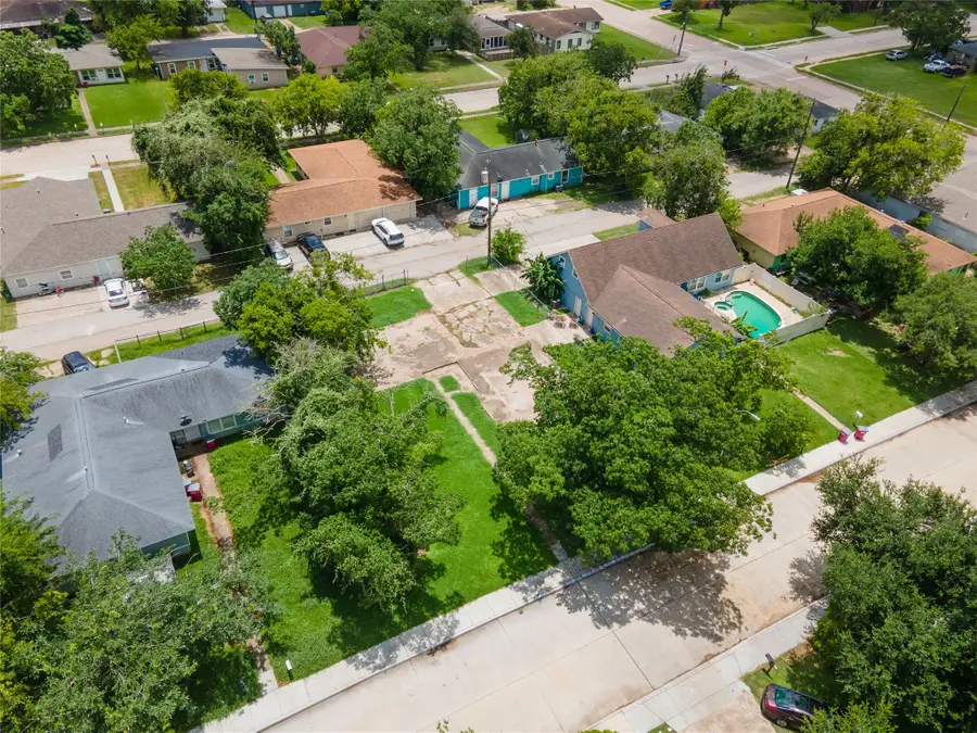 1735 W 7th Street, Freeport, TX 77541 - #3