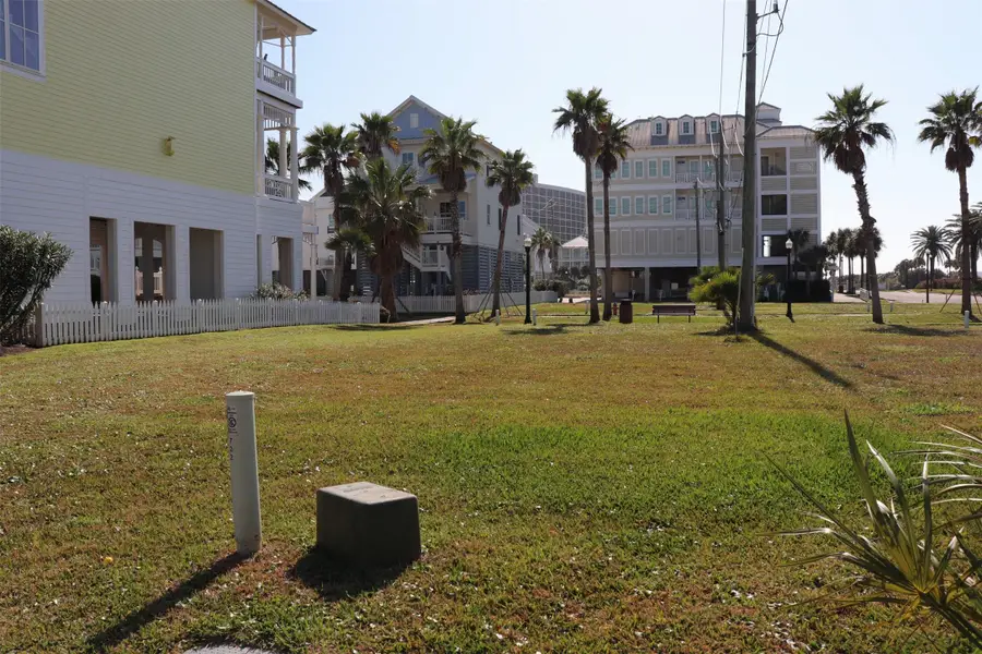 726 Beachtown Passage, Galveston, TX 77550 - #2