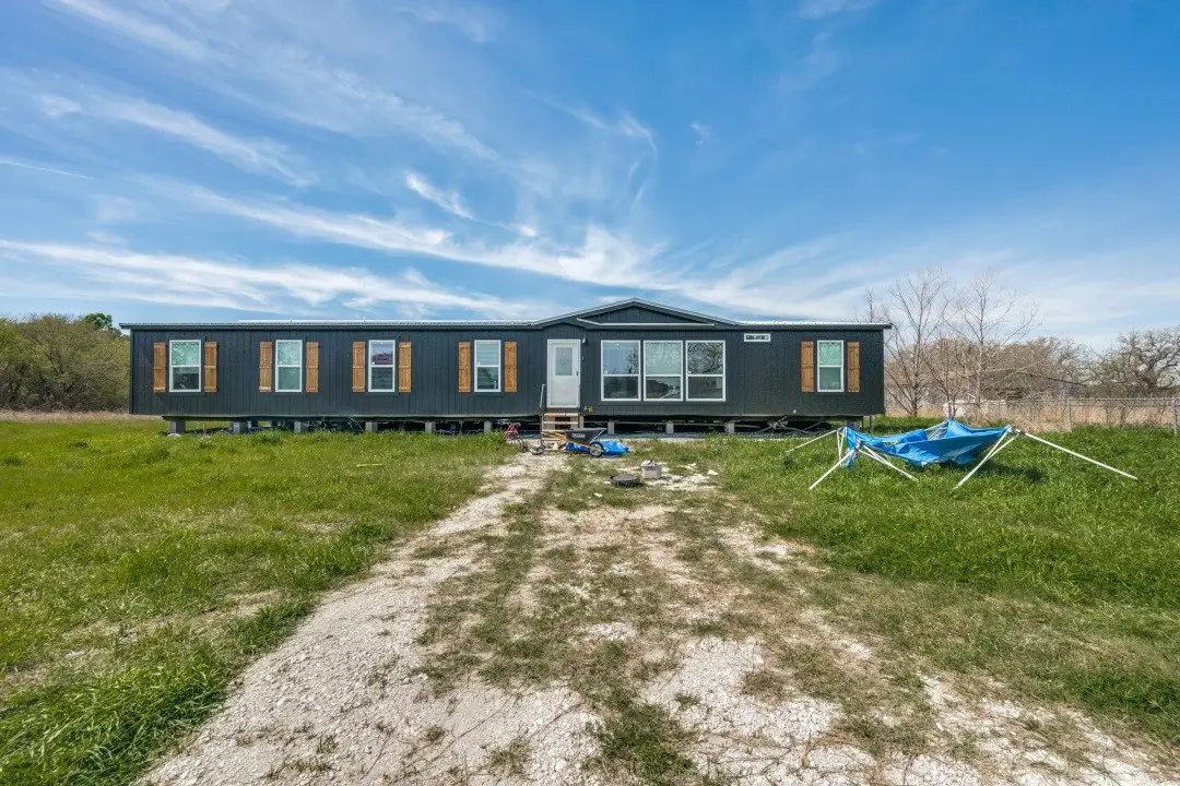 6008 County Road 401, Grandview, TX 76050 - #1