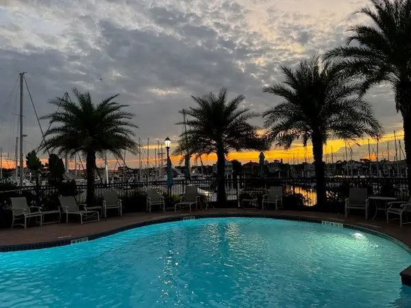 517 Mariners Drive, League City, TX 77565