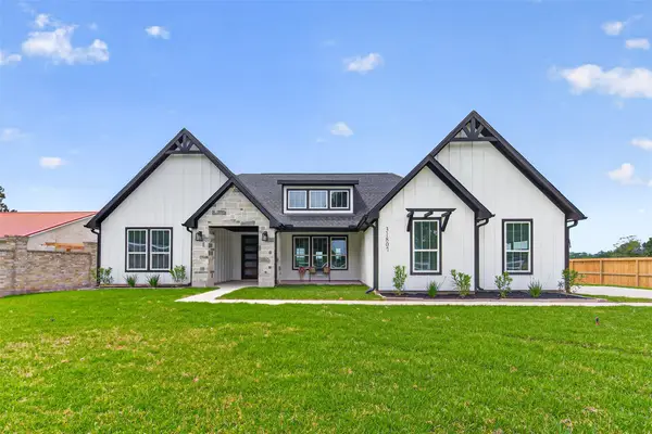 31807 Charter Lane, Waller, TX 77484