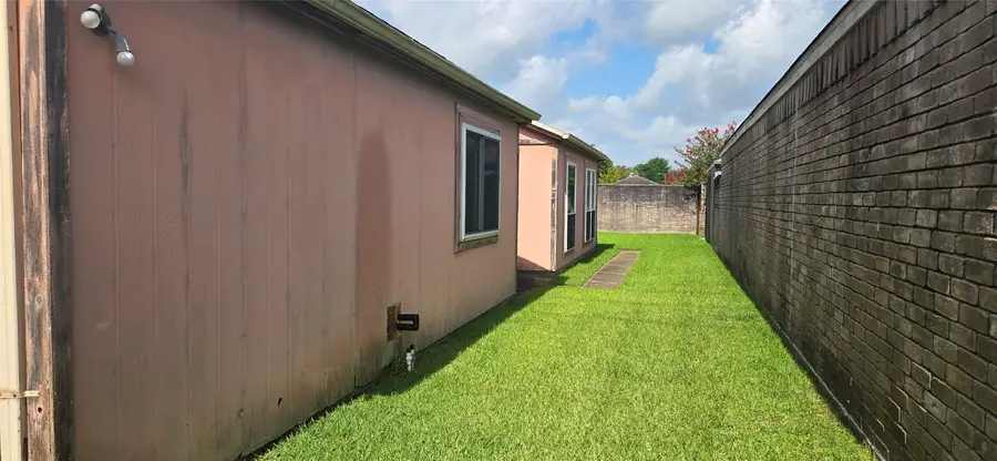 3807 Vineyard Drive, Houston, TX 77082 - #2