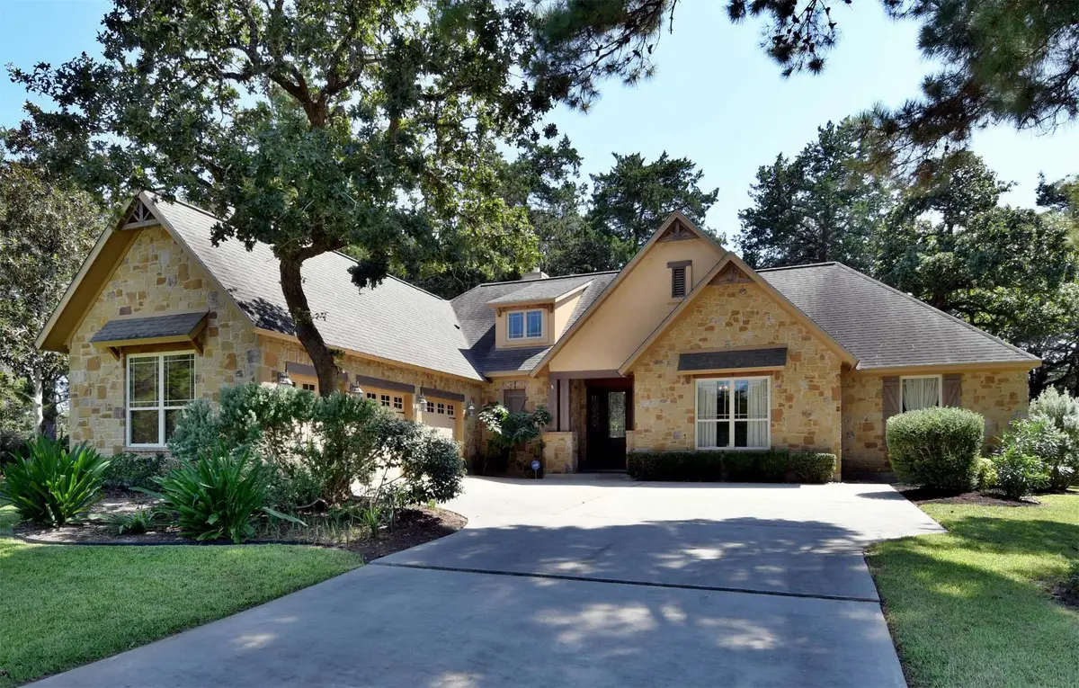 800-1000 N N Falls Dr, New Ulm, TX 78950 - Image #1