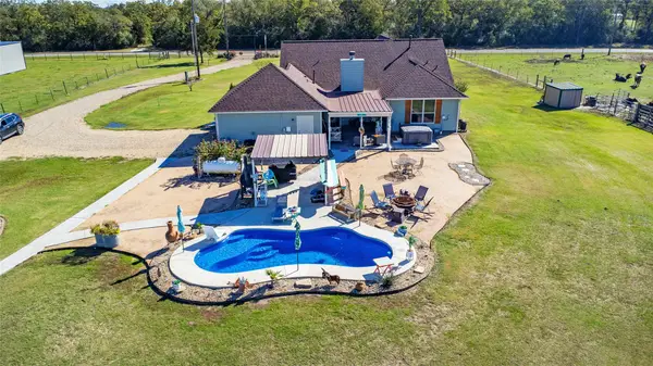 12065 Fm 1696 Road, Bedias, TX 77831