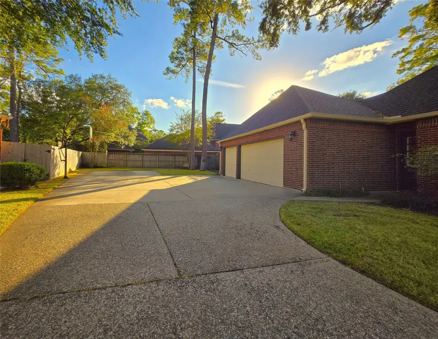 11807 Primwood Drive, Houston, TX 77070 - Image #3