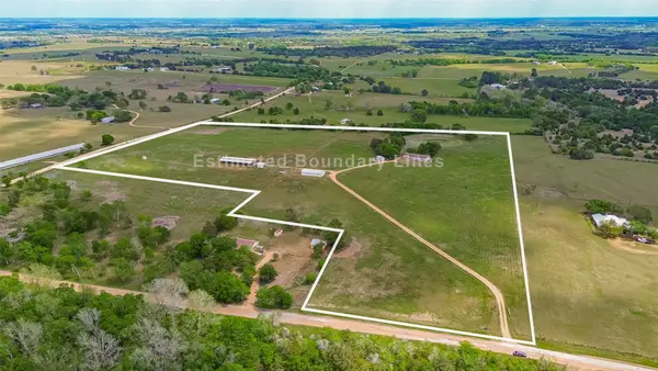 1045 Mcelroy Lane, New Ulm, TX 78950