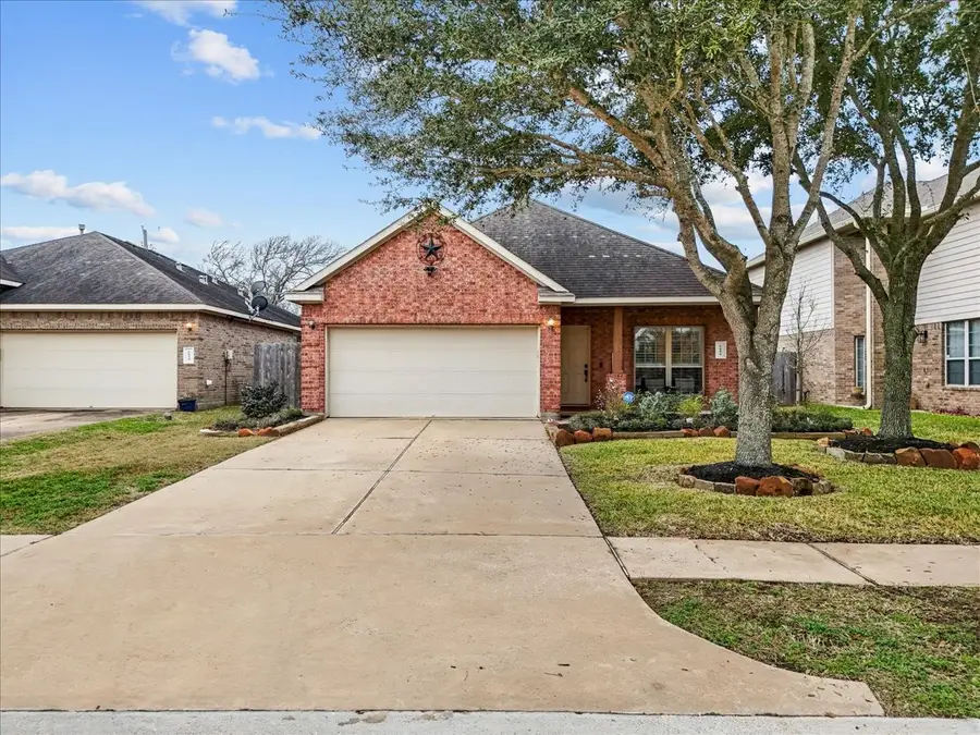 6652 Hawkins Hill Lane, Dickinson, TX 77539 - Image #2
