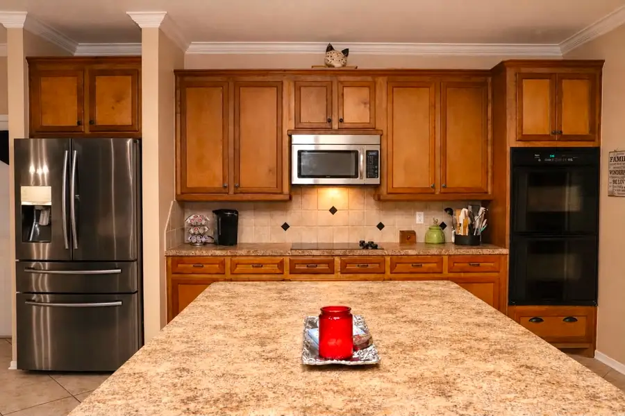 307 Standing Oaks Lane, Sealy, TX 77474 - #2