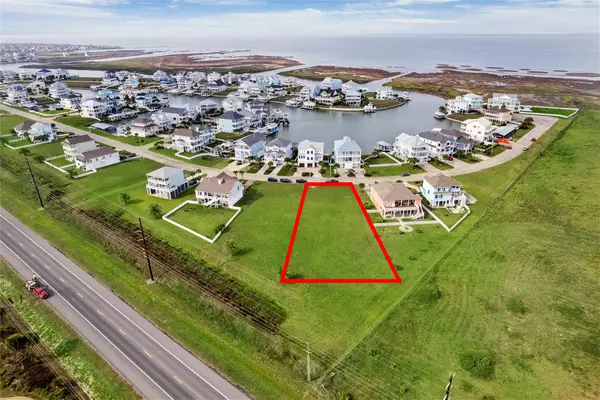 4203 S Sunset Bay Drive, Galveston, TX 77554